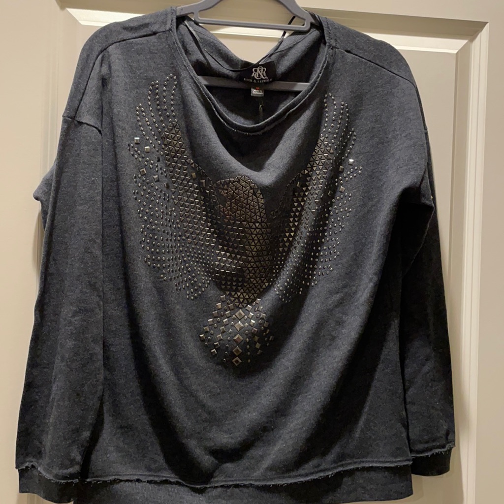 Brand New  Womens Rock And Republic Sweater Size Medium